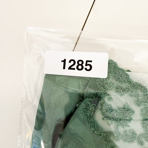 Vintage Victoria’s Secret Gold Label Polyester Mini Slip Lace Trim Green - M - Picture 7 of 7